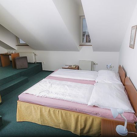 Hotel U Sladku Prague Ngoại thất bức ảnh
