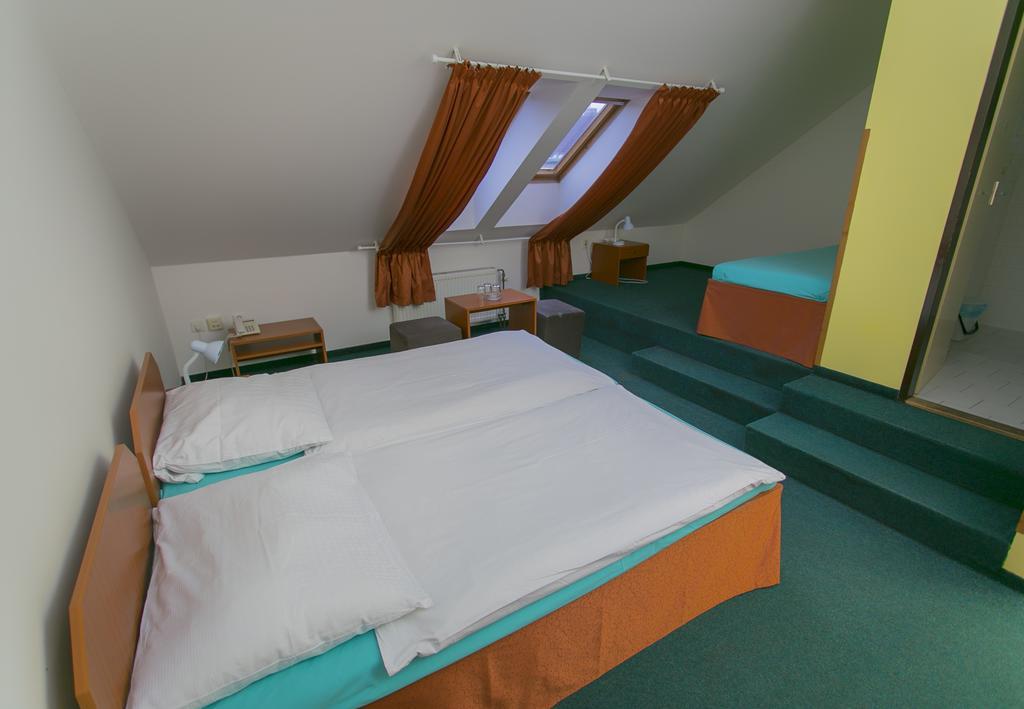Hotel U Sladku Prague Ngoại thất bức ảnh