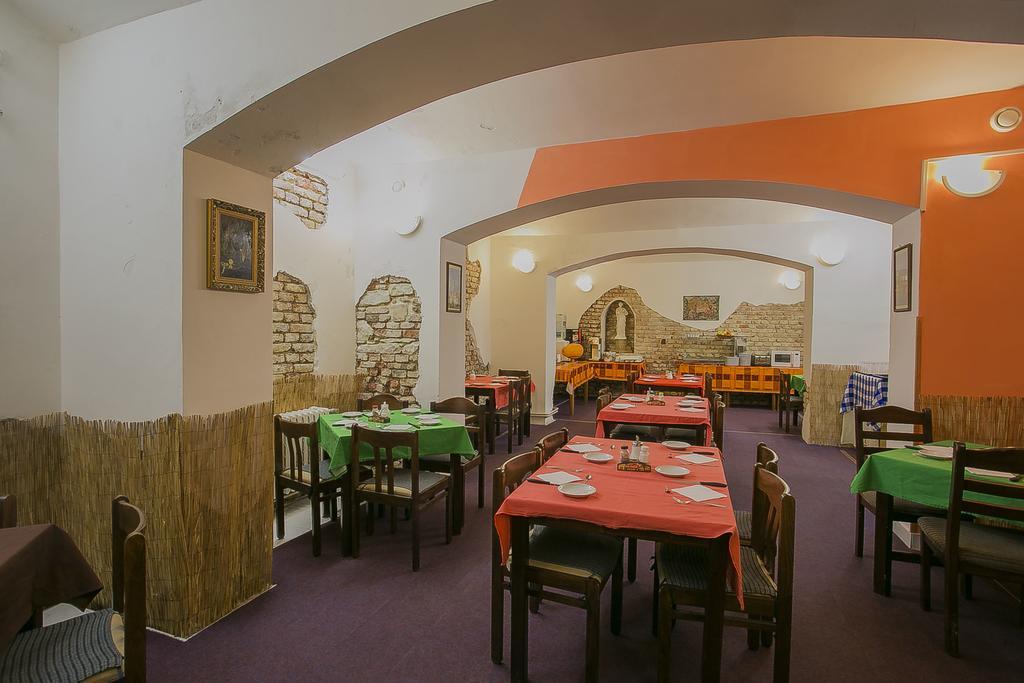Hotel U Sladku Prague Ngoại thất bức ảnh