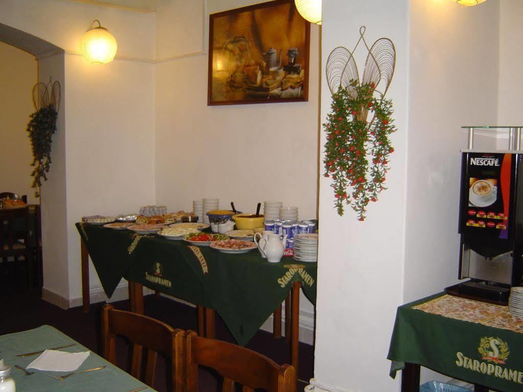 Hotel U Sladku Prague Ngoại thất bức ảnh