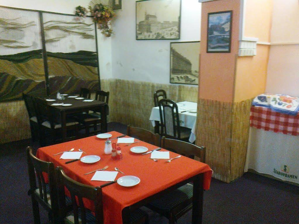 Hotel U Sladku Prague Ngoại thất bức ảnh