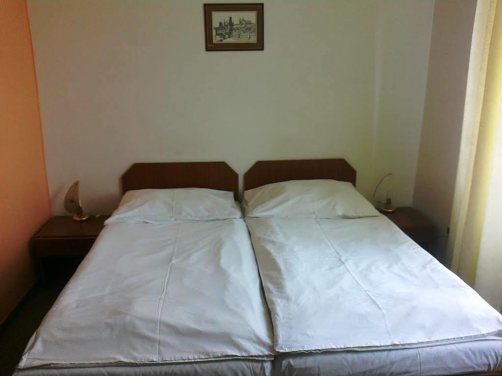 Hotel U Sladku Prague Ngoại thất bức ảnh